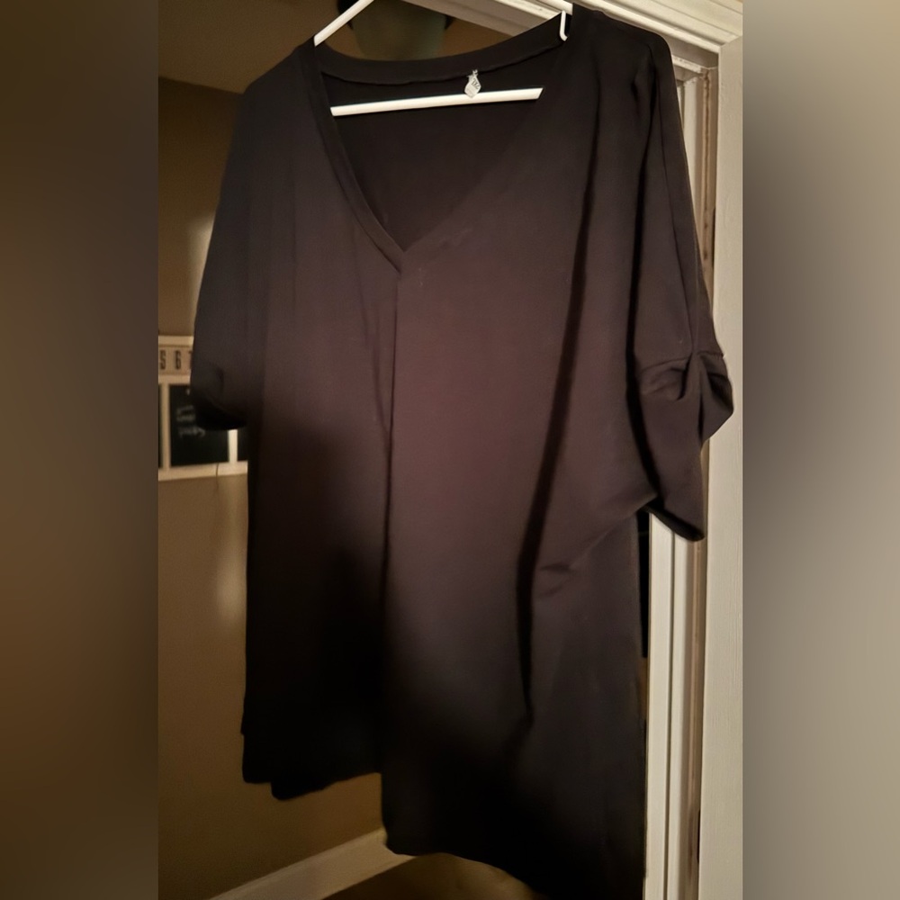 Black shirt